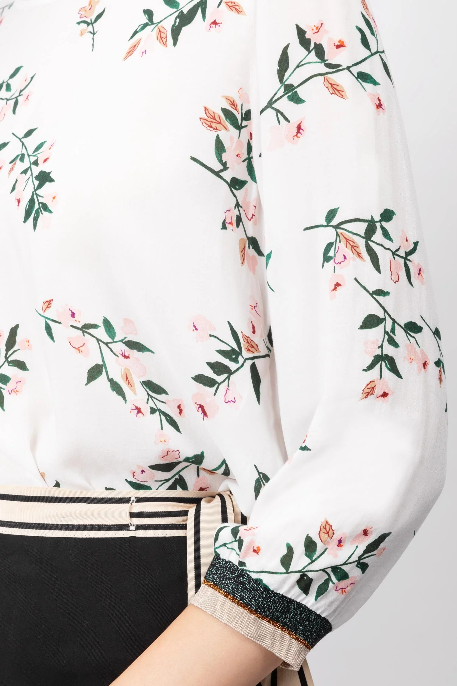 Printed Blouse With Ribbed Lurex Cuffs - Image 4